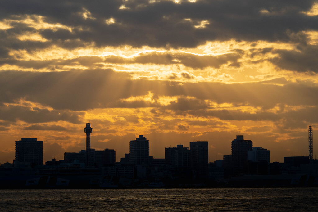 大黒ふ頭からの夕陽