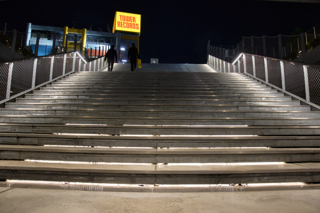 恋人たちのいる場所へ