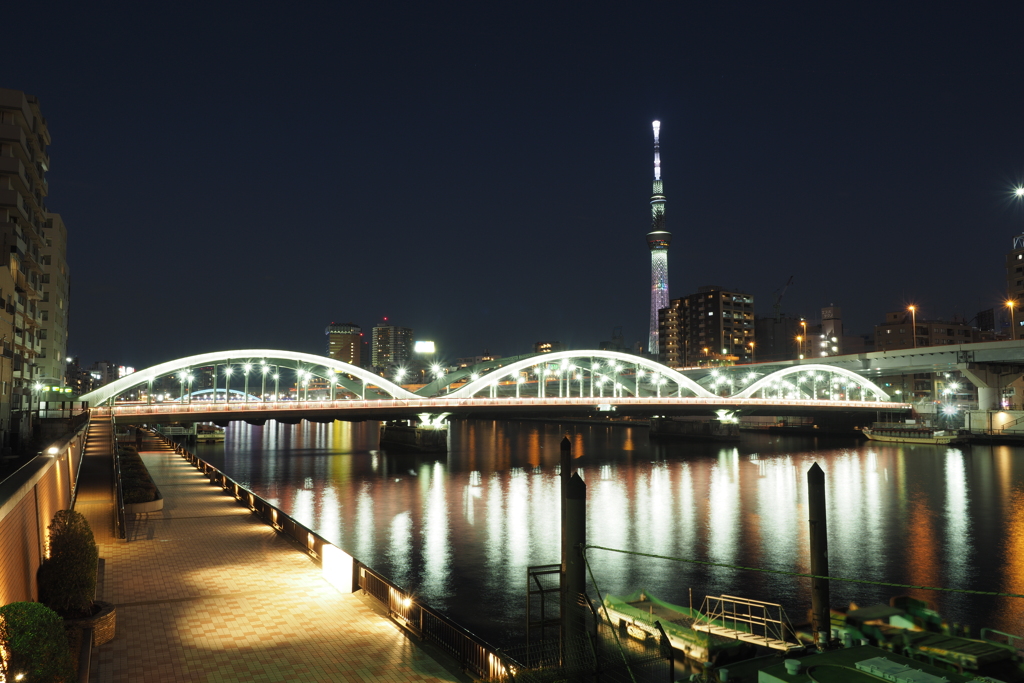 隅田川ライトアップ：厩橋