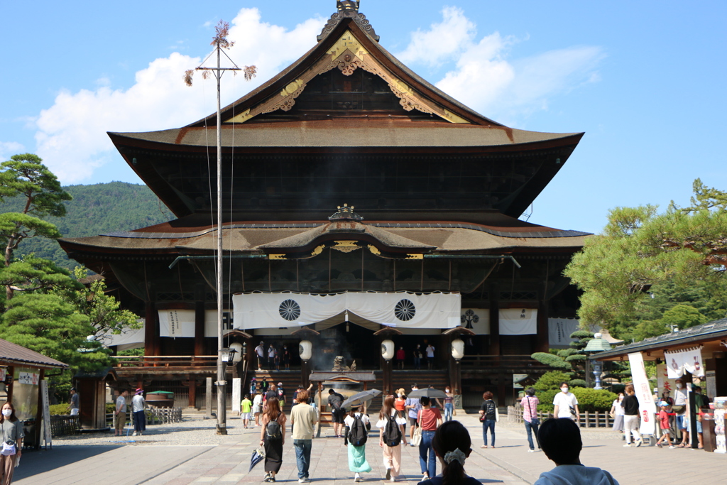 灼熱の善光寺