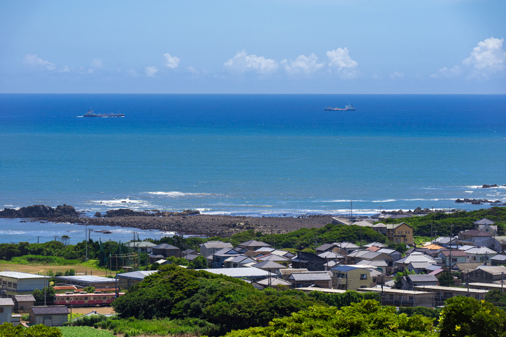 夏の太平洋を背にして走る銚子電鉄②