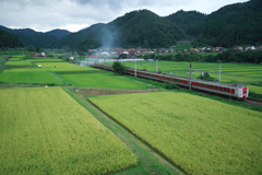 にちなん高原、夏の深碧模様