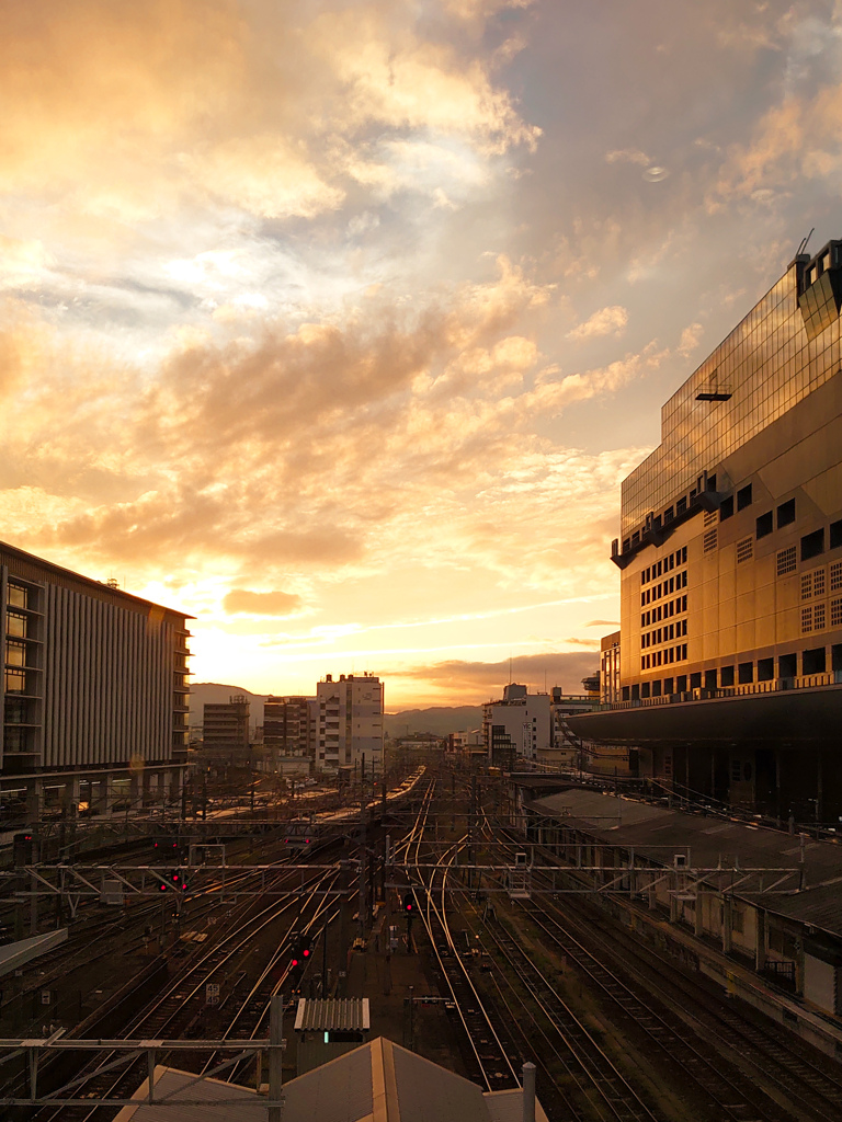 京都駅より夕暮れ