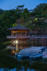 浮見堂の夕暮れ