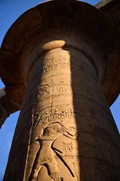 カルナック神殿内　柱
