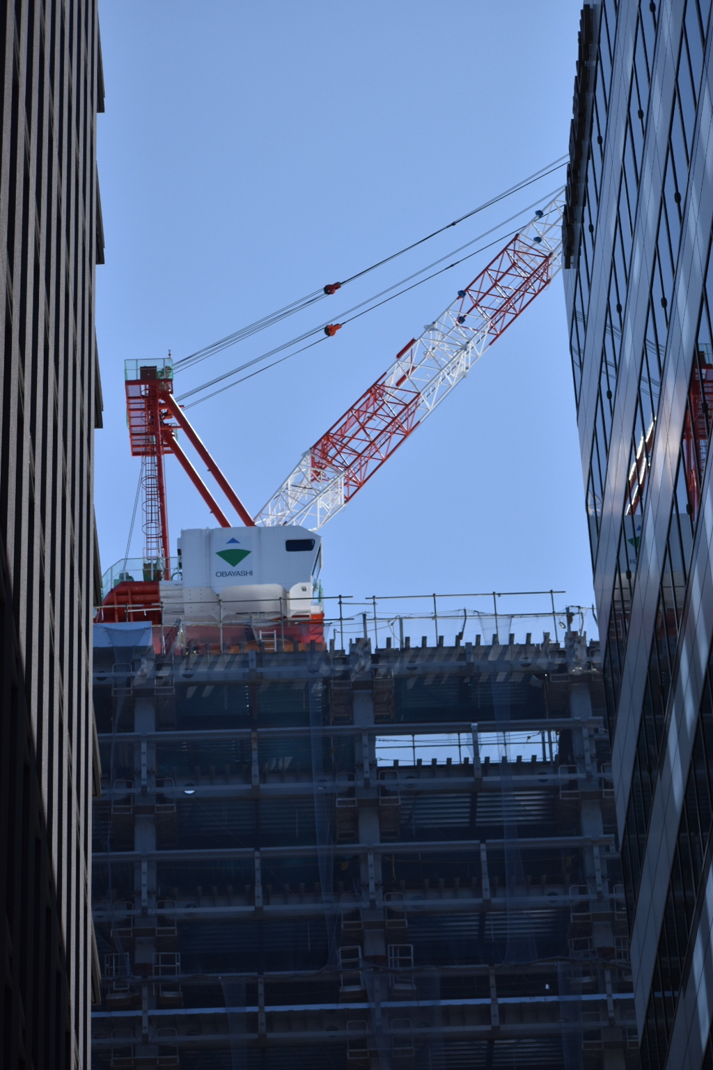 DSC_0421_1太陽に近いところで仕事だぜ！