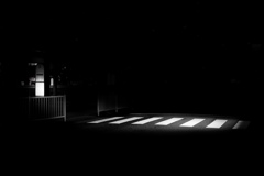 闇夜に一人