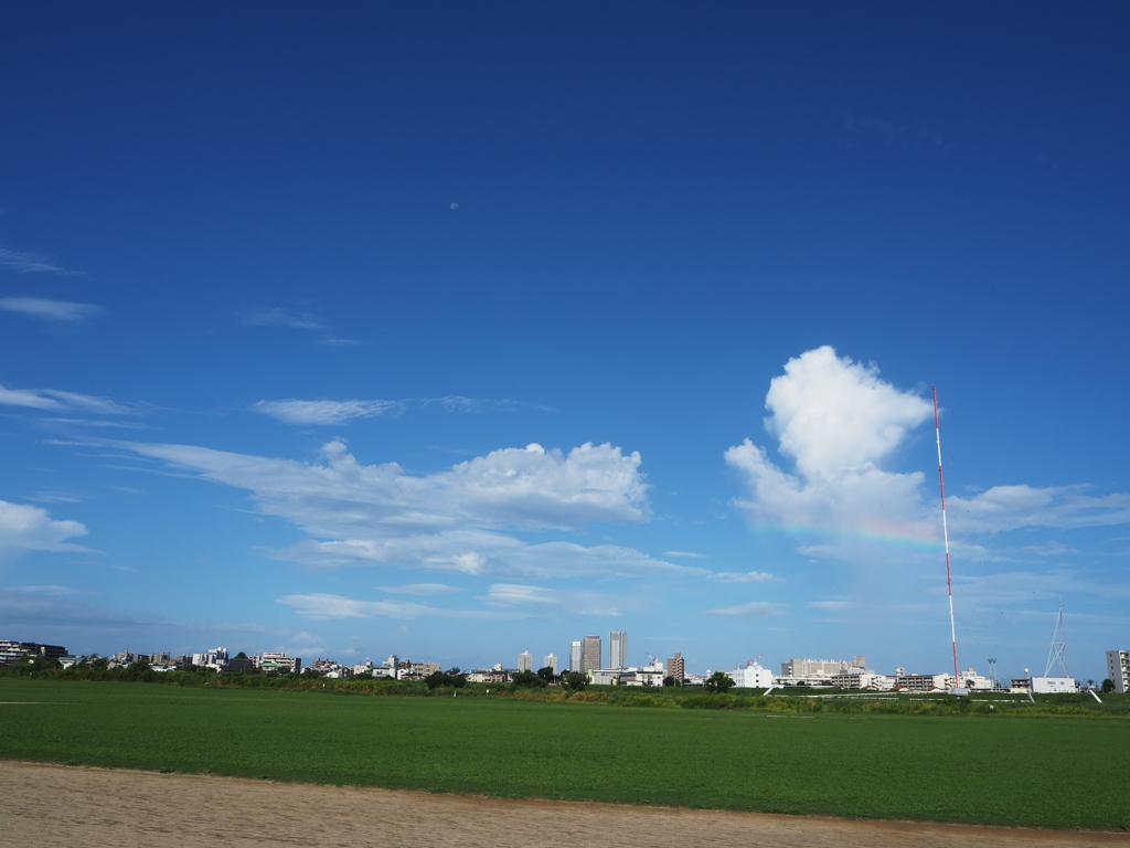 雲と塔②