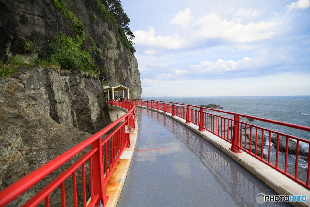 雨の後の江の島