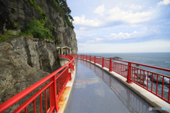 雨の後の江の島