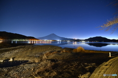 夜の富士山