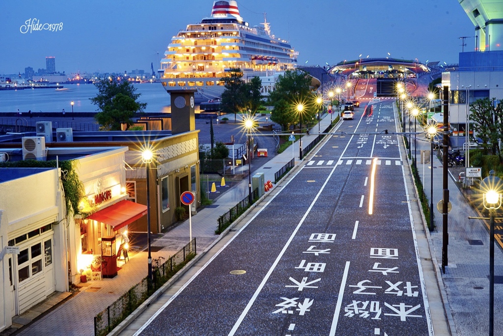 F0DB4A4A-4923-448E-B080-78EC8C13450B