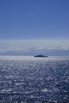 空と海の間