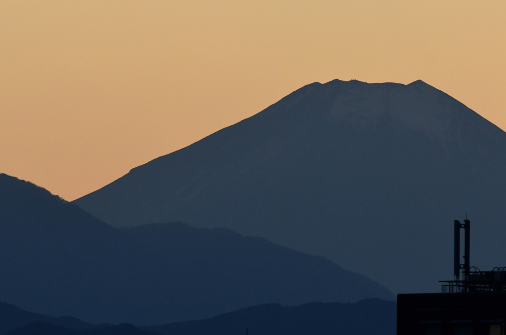シルエット富士