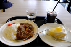 カレーとケーキ