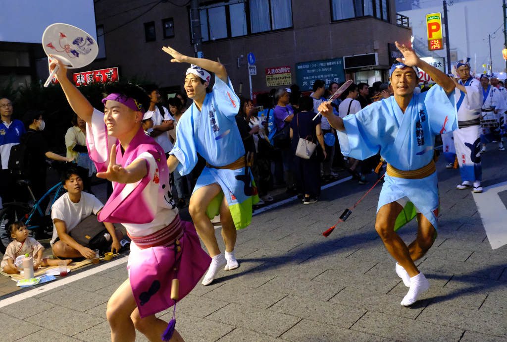 男性の男踊り