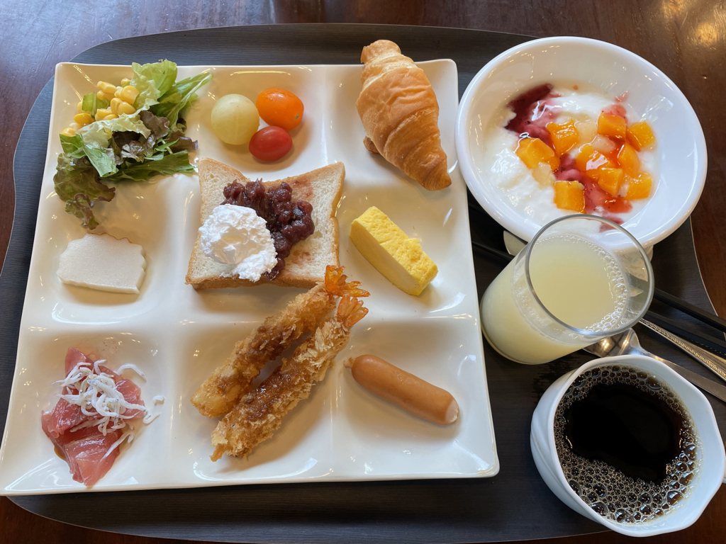 朝食