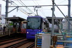 鬼子母神前駅にて