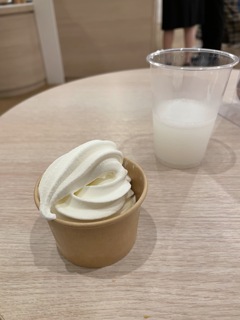 フリースペースにて(朝食前に)