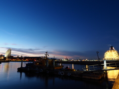 横浜の夕暮れ
