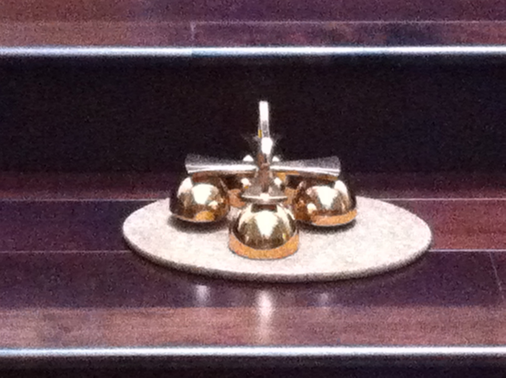 62587674256170219G+00040