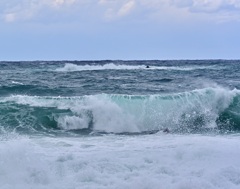 佐渡の荒海