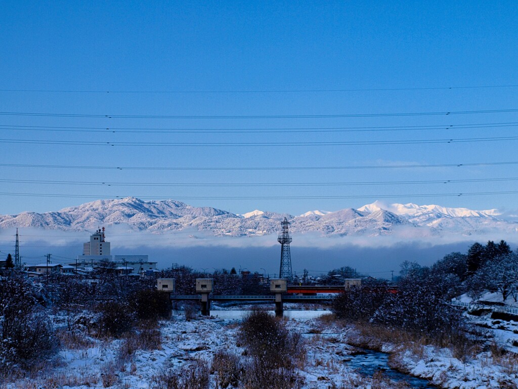 街は霧の中