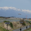 松本空港と北アルプス