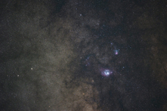 天の川とともに見る３裂星雲と干潟星雲