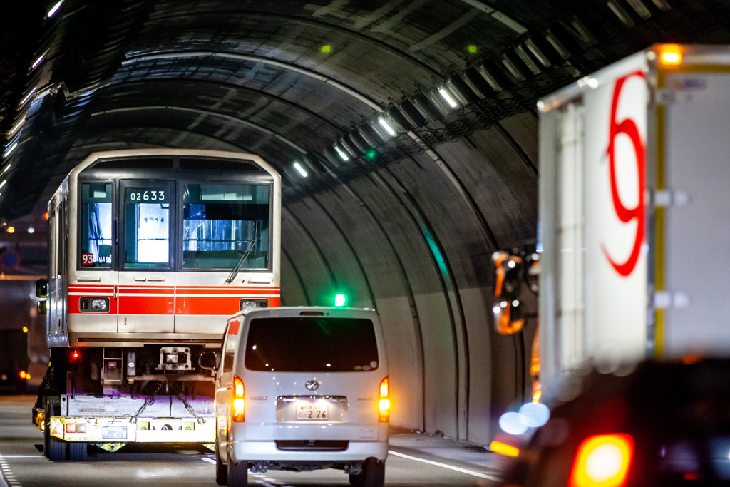 トンネルと地下鉄