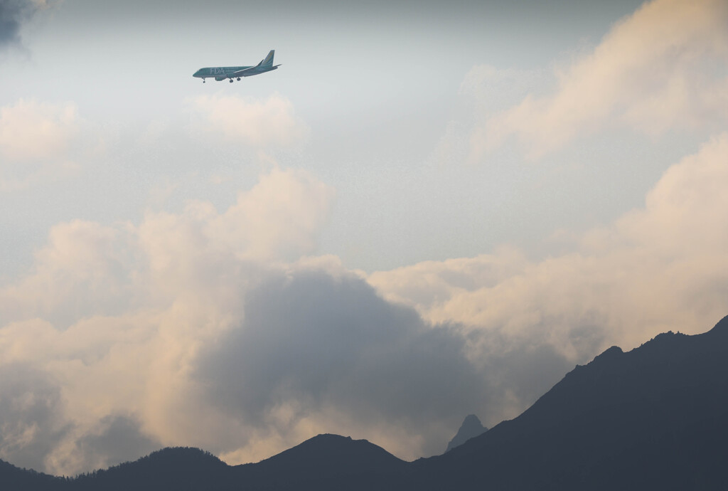 松本空港に向かうFDA(グリーン)機