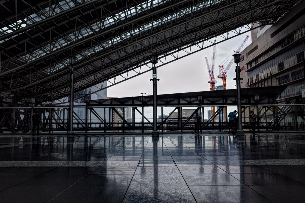 JR大阪駅の床