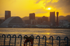 サンセットオレンジな神戸港