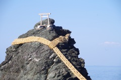 夫婦岩の神社
