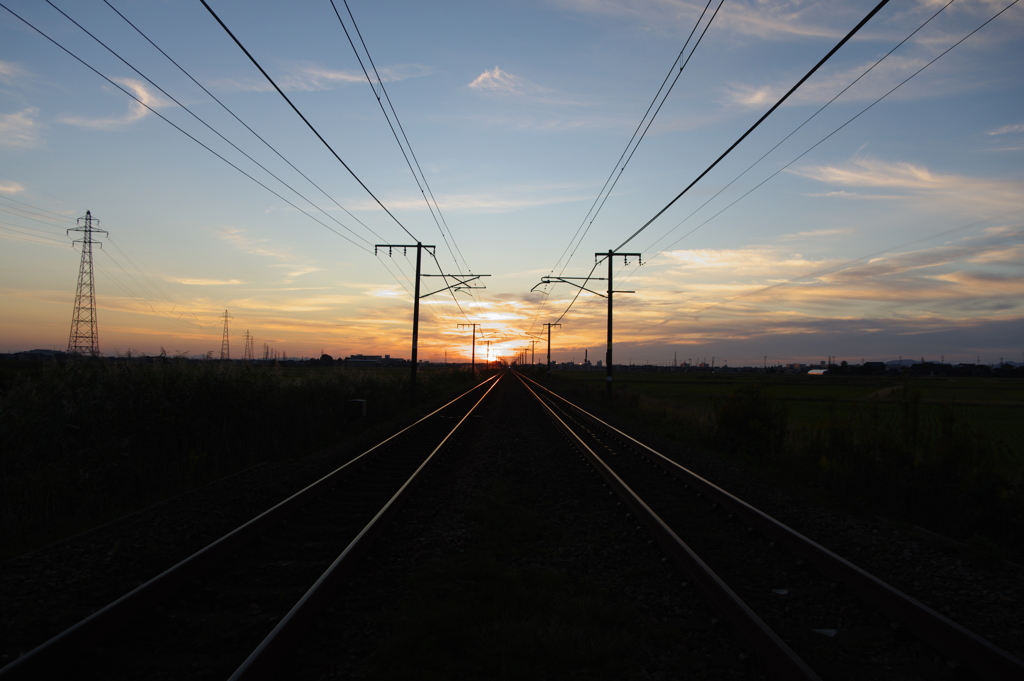 鉄路夕日