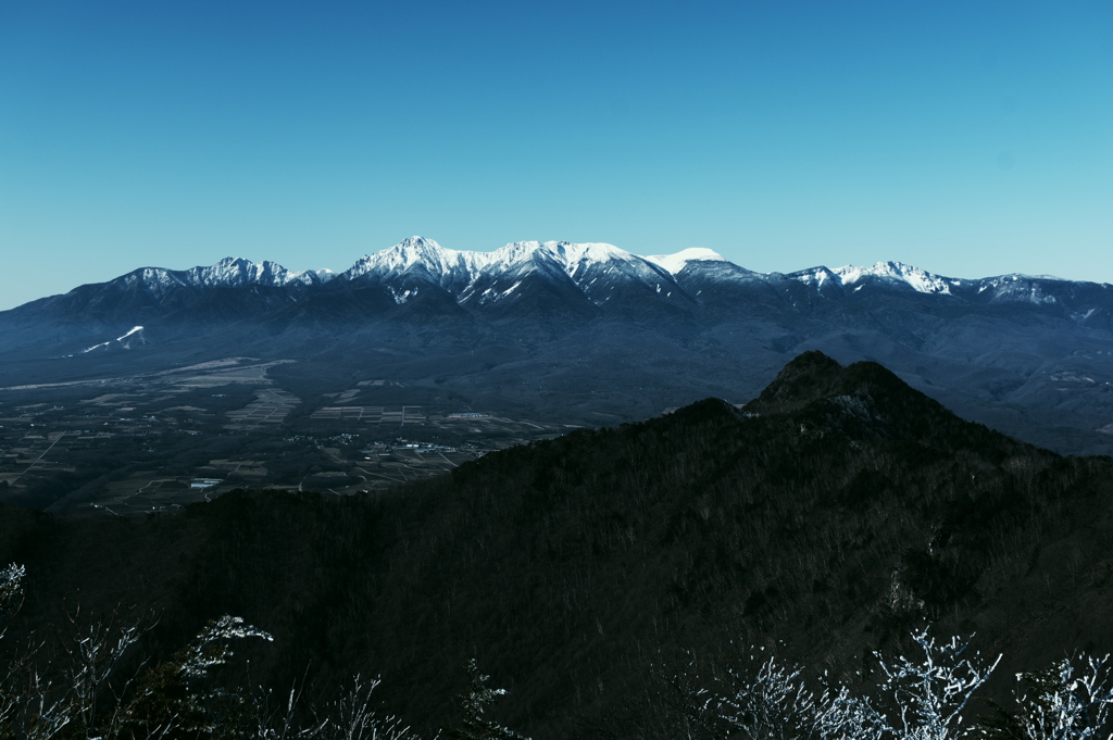 御陵山から八ヶ岳を望む