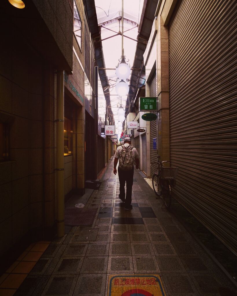 鶴橋商店街にて