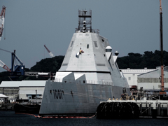 ズムウォルト級ミサイル駆逐艦 DDG-1001 マイケル・モンスーア