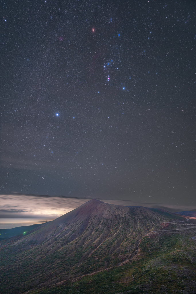 吾妻小富士とオリオン