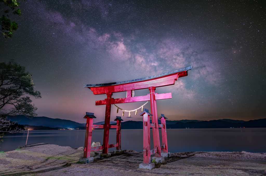 御座石神社