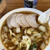彩華ラーメン　　　　　　　　　黒烏龍茶と共に