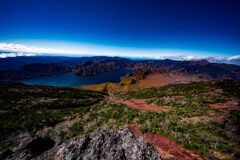 男体山　山頂からの中禅寺湖