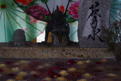 凍った花手水