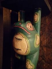 手を上げろ