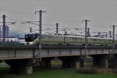 四季島　札幌折り返し