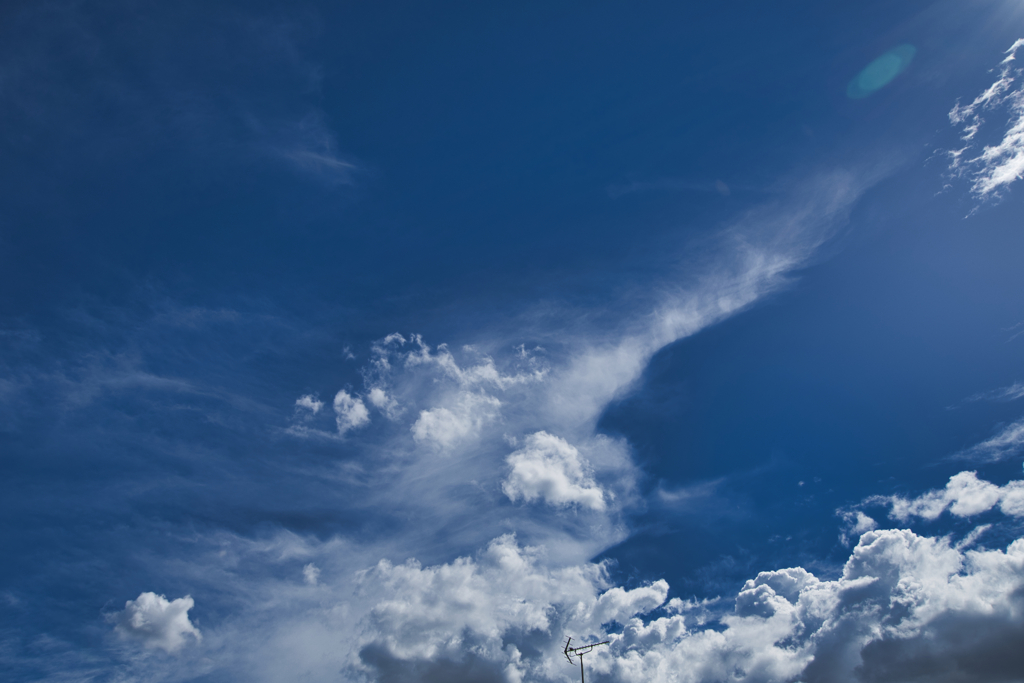 夏の空と雲