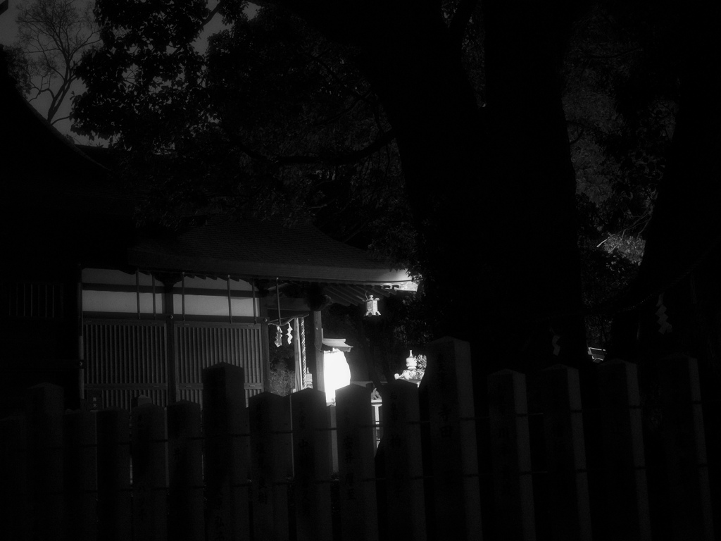 夜の社