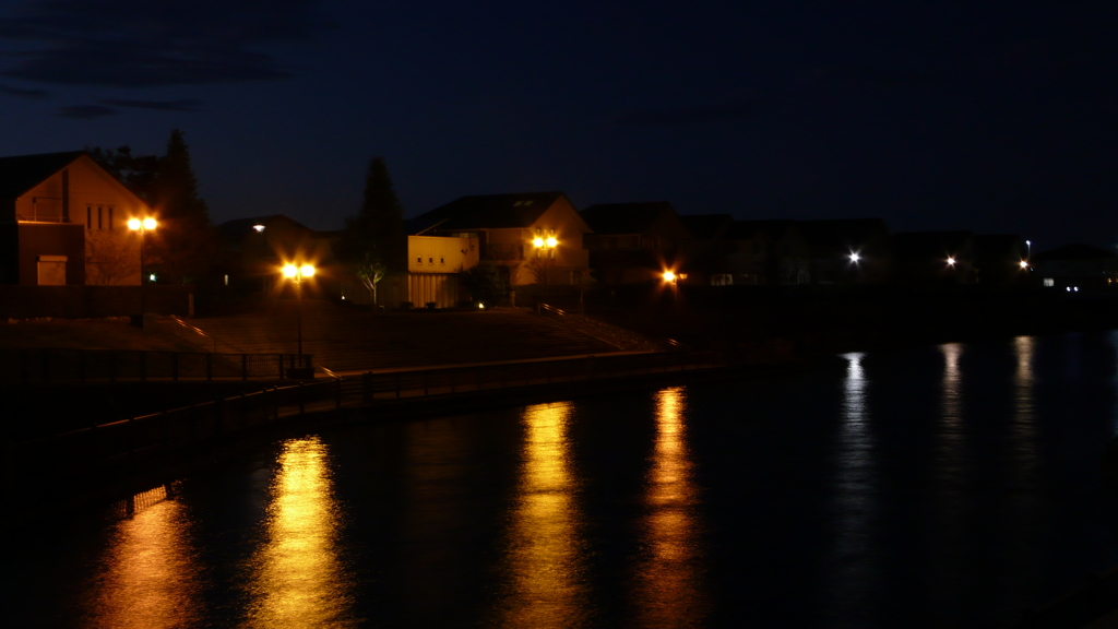 湖畔 夜景