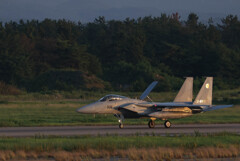 夕映えのイーグル　F15戦闘機