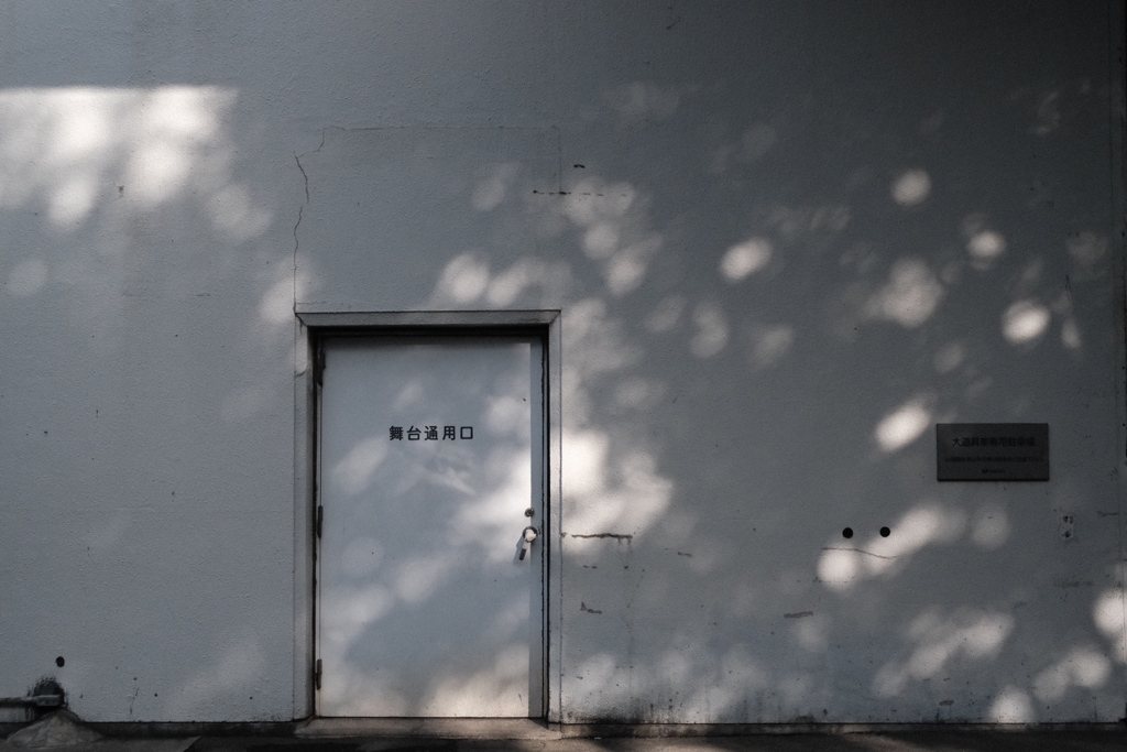 中野サンプラザ裏